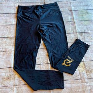 Women’s XL black peloton leggings.